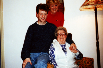 39-Chris-Mam-Louisa-Lindsay1993
