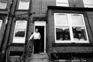 16-LF-Keith-Brown-on-doorstep