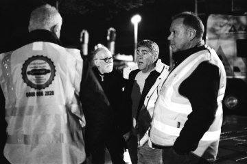 02-Huddersfield-Platform-1-carriage-lift