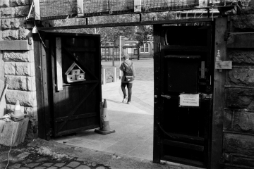 31-Entrance-Platform-1-Huddersfield
