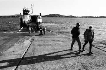 24a-Coming-off-the-ferry-at-Iona