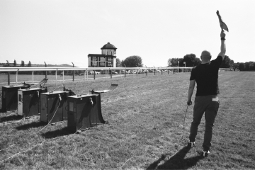02-74-Whippet-racing-Pontefract
